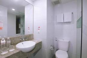 Отель favehotel Kuta Kartika Plaza  Kuta